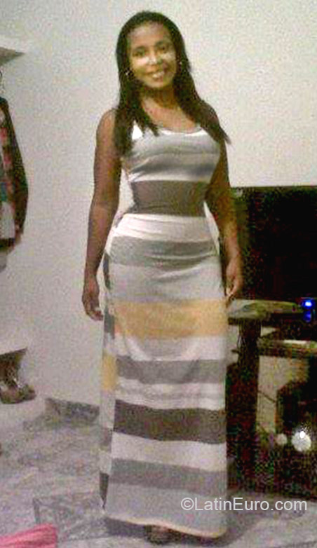 Date this hard body Colombia girl Yuli from Cali CO17846