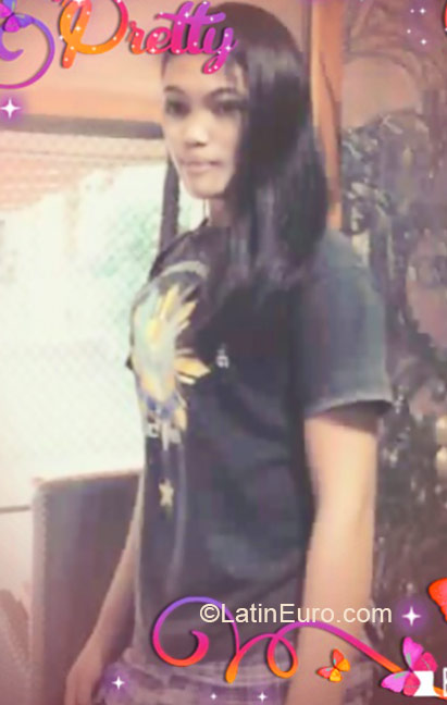 Date this hot Philippines girl Maria from Bais PH787