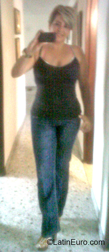 Date this passionate Colombia girl Nana from Cali CO17564