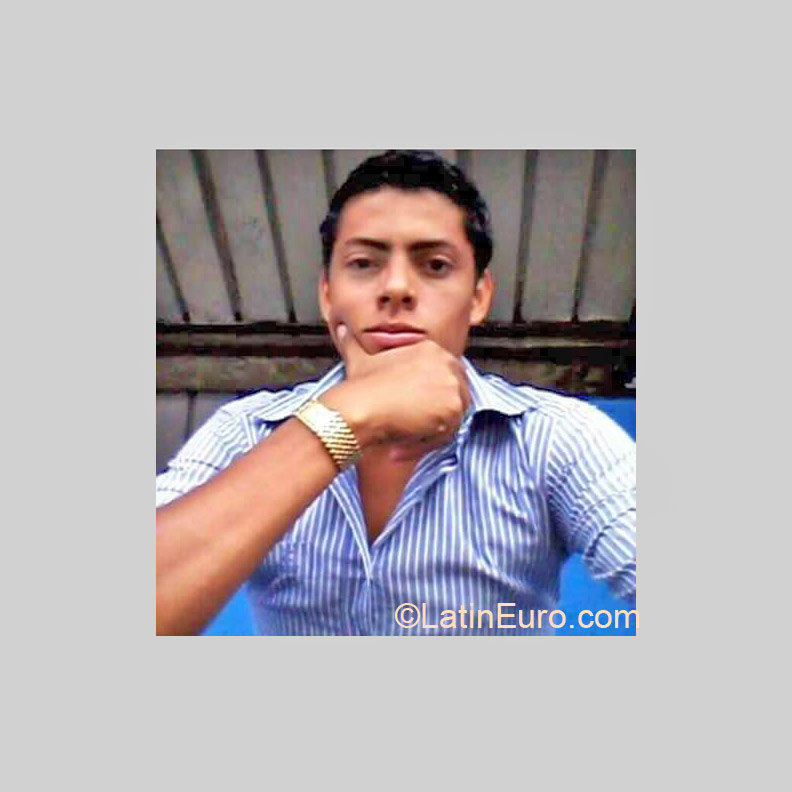 Date this georgeous Panama man Rafael from Panama City PA621