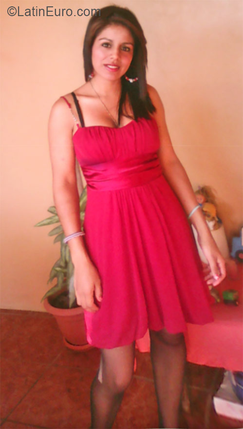 Date this gorgeous Honduras girl Fernanda from Tegucigalpa HN1552