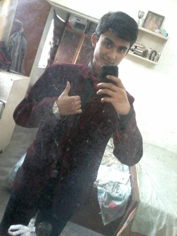 Date this beautiful Pakistan man Mann from Lahore PK84