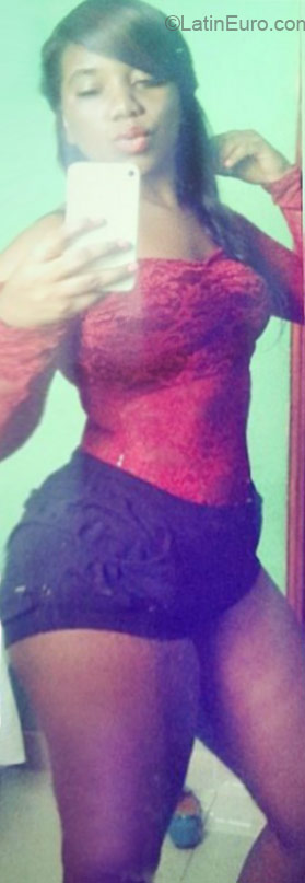 Date this pretty Dominican Republic girl Milenny from Santo Domingo DO22534