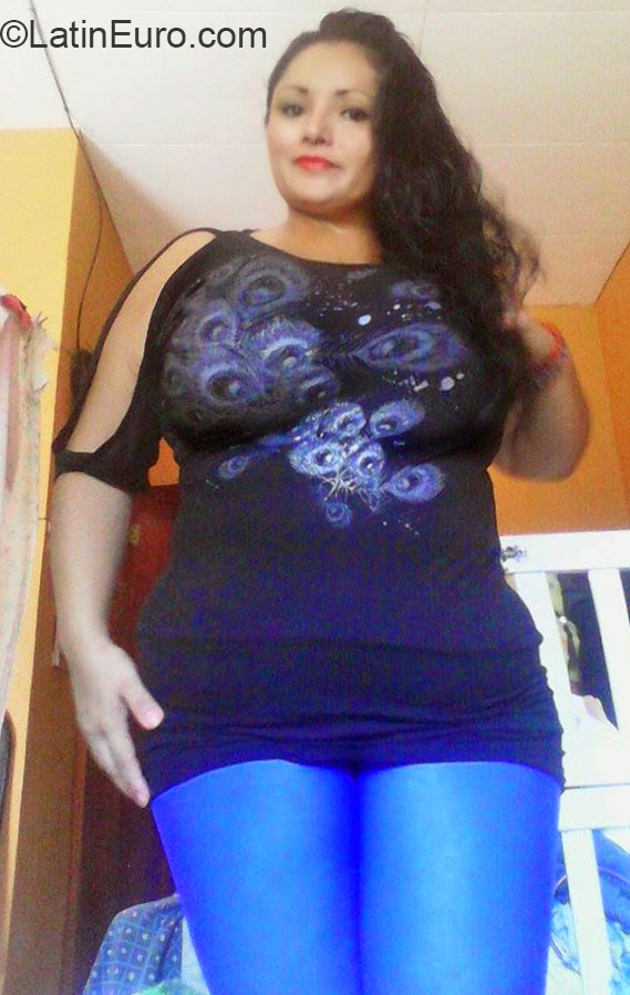 Date this lovely Honduras girl Maria from Tocoa HN1579