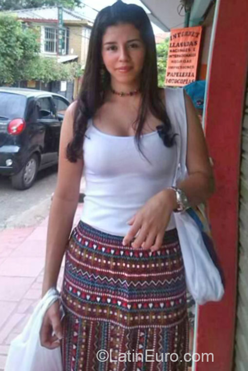 Date this gorgeous Colombia girl Diana from Cali CO17735