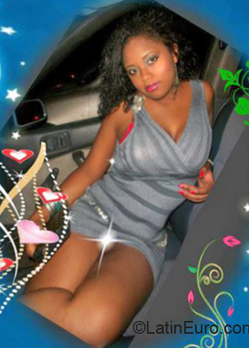 Date this gorgeous Dominican Republic girl Yudy from Santiago DO22801