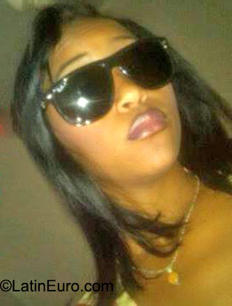 Date this exotic Dominican Republic girl Grany from Santo Domingo DO22863