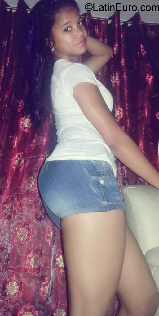 Date this passionate Dominican Republic girl Franelis from Santo Domingo DO22866