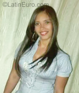 Date this good-looking Dominican Republic girl Magnolia from Santiago DO23024