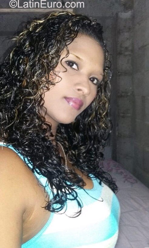 Date this foxy Panama girl Mandi from Panama City PA679