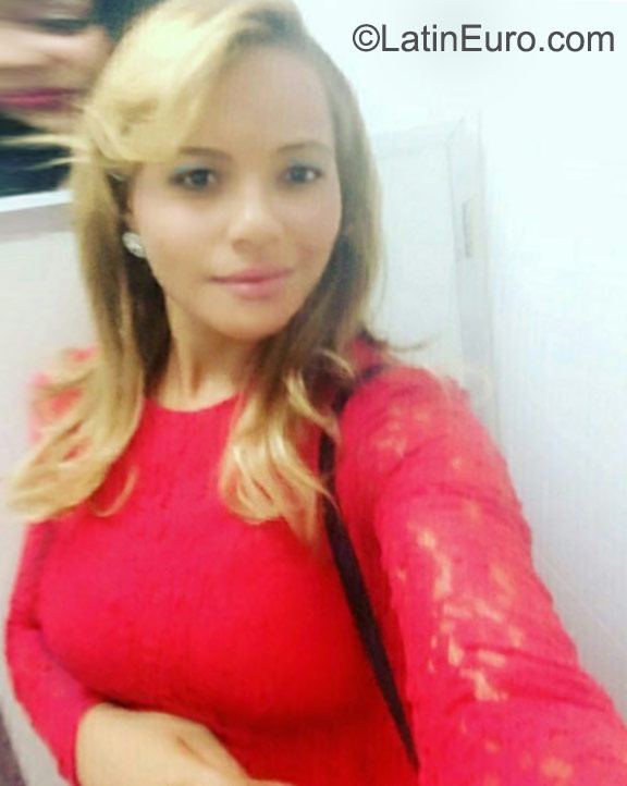 Date this lovely Dominican Republic girl Gisel from Puerto Plata DO23169