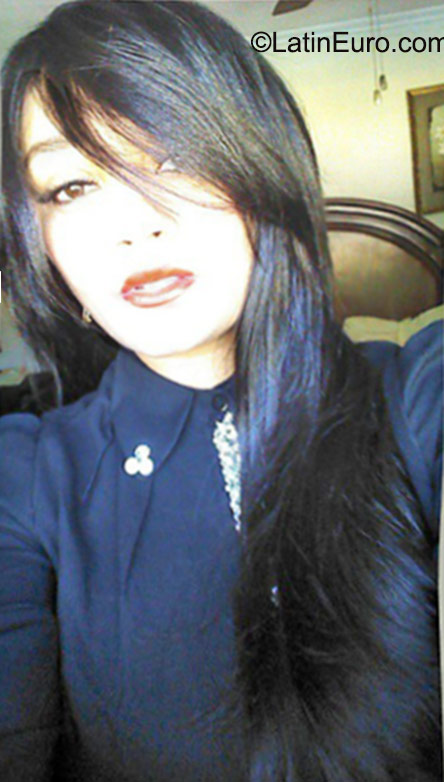 Date this cute Dominican Republic girl Leverit from Santiago DO23173