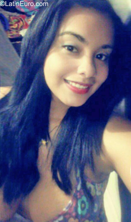 Date this hot Dominican Republic girl Alba from San Juan DO23220
