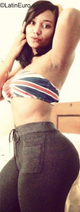 Date this tall Dominican Republic girl Arleny elizabet from Santiago DO23331