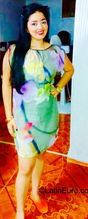 Date this beautiful Colombia girl Monica from Barranquilla CO18059
