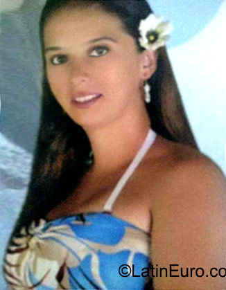 Date this delightful Colombia girl Eliana from Cali CO18094