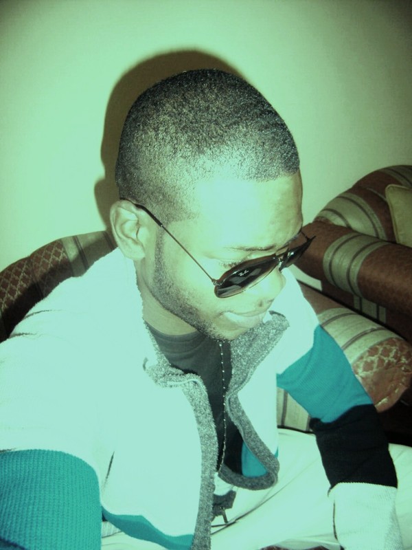 Date this sultry France man Edme Dukens from Santo Domigo FR233