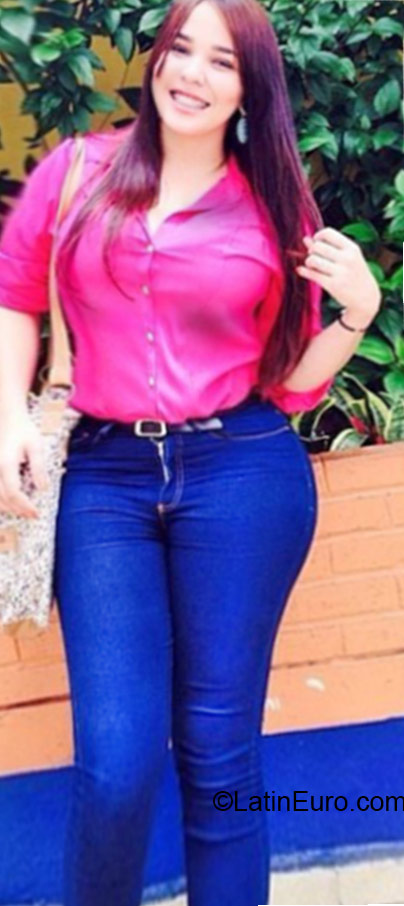 Date this funny Dominican Republic girl Reina from Santo Domingo DO23751