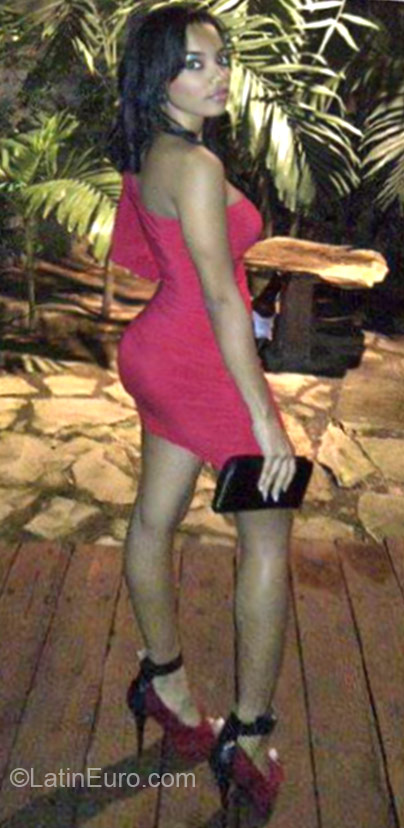 Date this funny Dominican Republic girl Alma from Puerto Plata DO23759