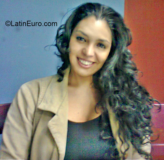 Date this exotic Honduras girl Suyapa Yenny from Tegucigalpa HN1800