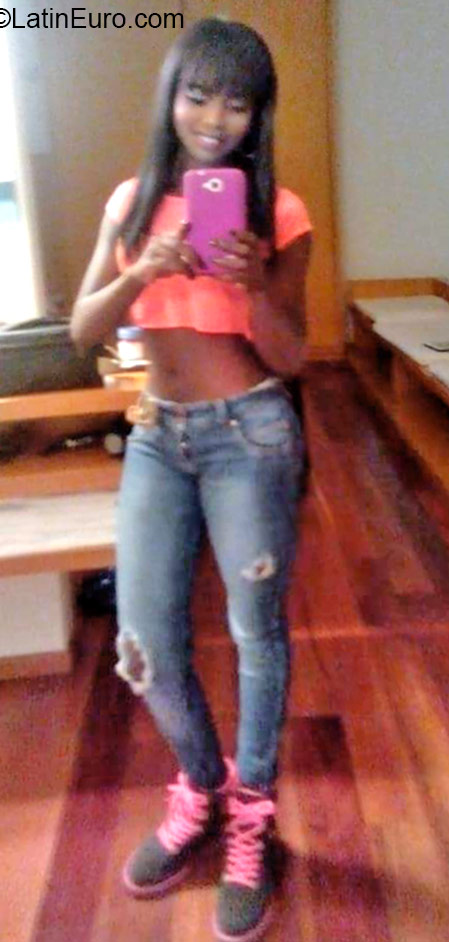 Date this georgeous Colombia girl Vanessa from Cali CO18244