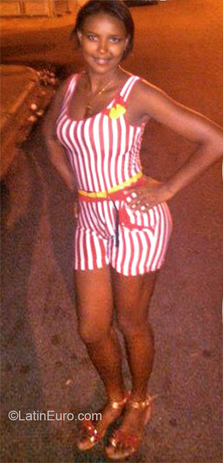 Date this cute Dominican Republic girl Yocasta from Santo Domingo DO23824