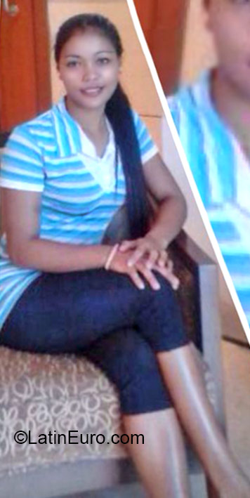 Date this young Philippines girl Vicky from Ilagan and jeddeh PH840
