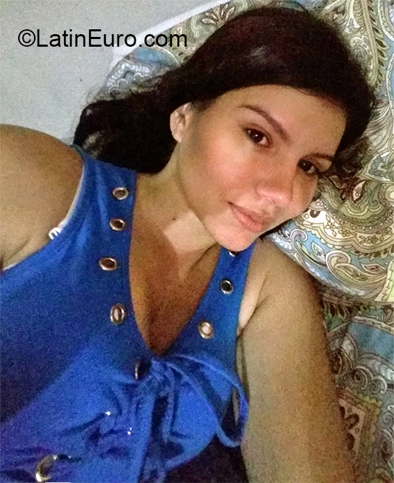 Date this beautiful Panama girl Alishia from Panama City PA742