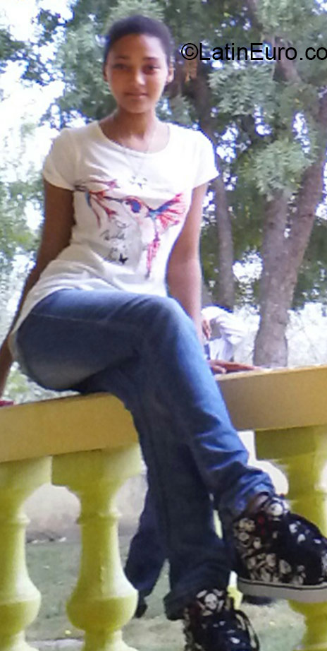 Date this delightful Dominican Republic girl Yasmine from San Jose de Ocoa DO23980