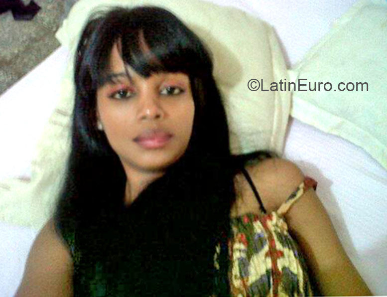 Date this fun Dominican Republic girl Yerndina from san juan DO23982