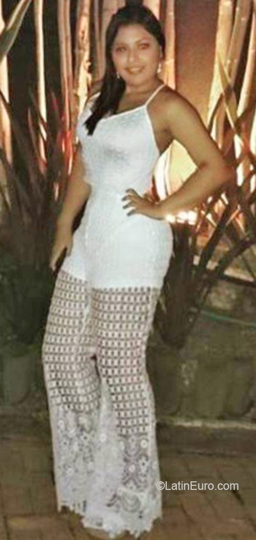 Date this cute Colombia girl Liseth from Medellin CO18318