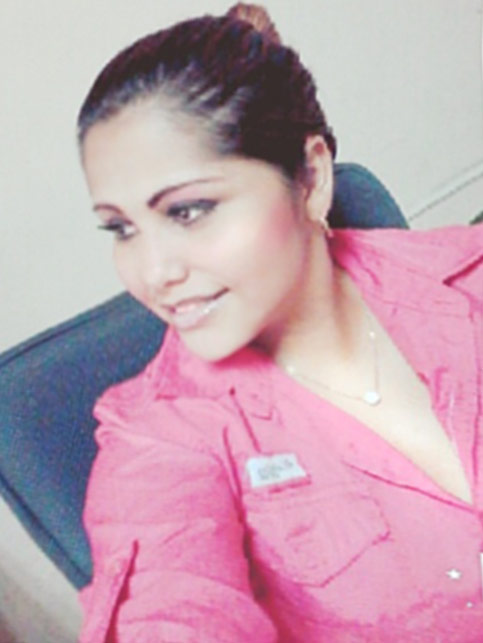 Date this pretty Panama girl Cinthia from Panama City PA778