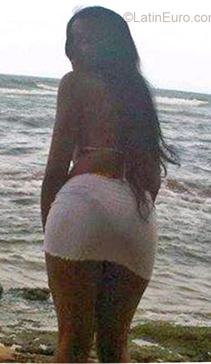 Date this sultry Dominican Republic girl LesMary from San Cristobal DO24150