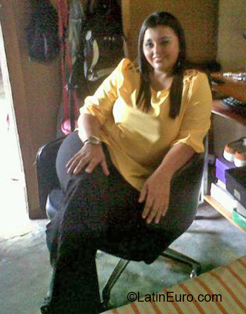 Date this georgeous Honduras girl Cristy from Tela HN1859