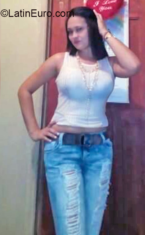 Date this lovely Honduras girl Vanessa from puerto cortes HN1871