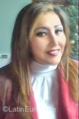 Date this tall Colombia girl Nora from Bogota CO18416