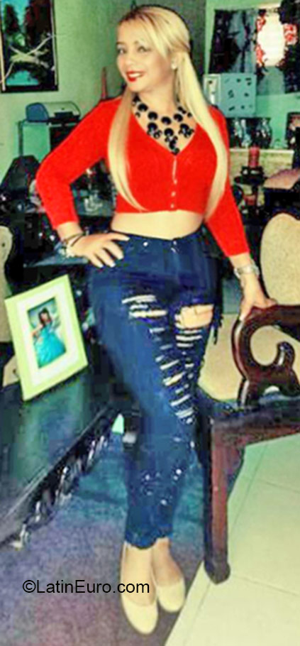 Date this exotic Dominican Republic girl Aliha from Santiago DO24373