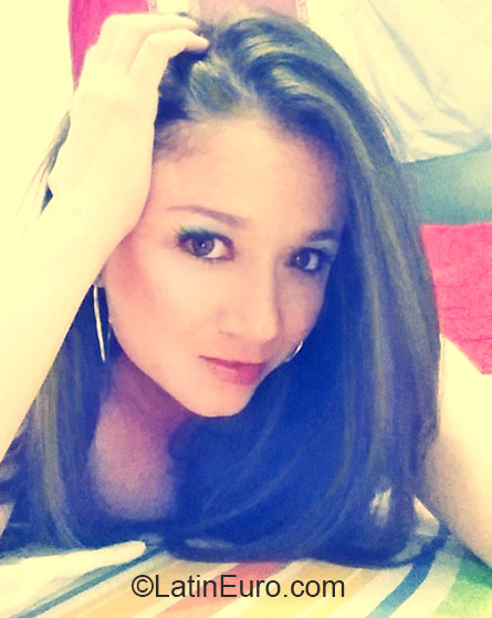 Date this young Colombia girl Anny from Bucaramanga CO18488