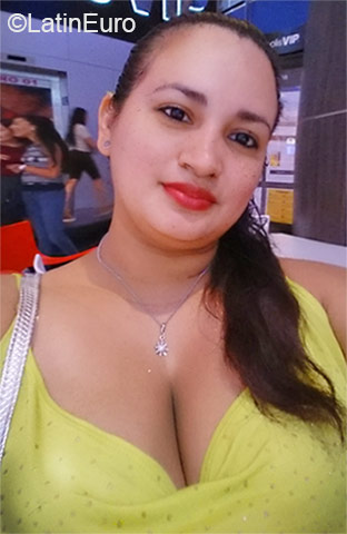 Date this gorgeous Panama girl Amanda from Panama City PA839