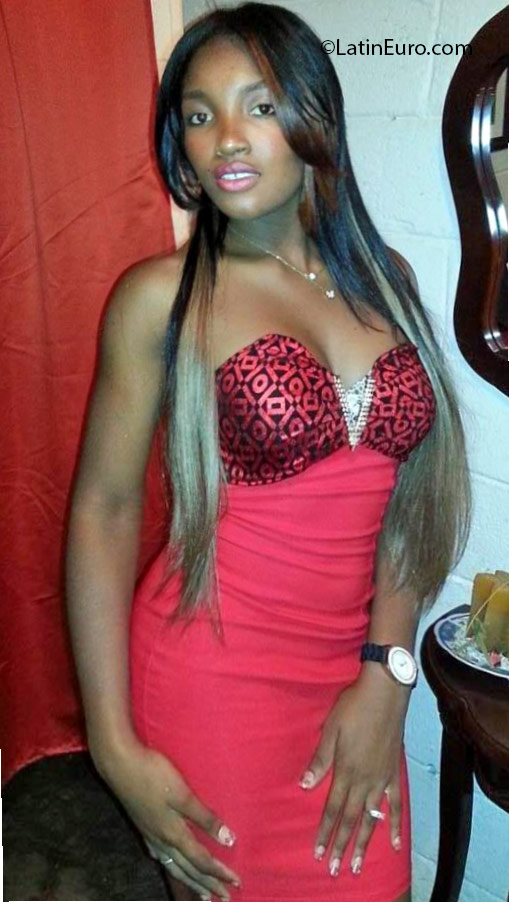 Date this good-looking Dominican Republic girl Mercedes from Santiago DO24598