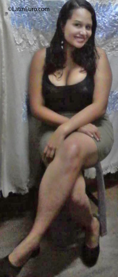 Date this fun Honduras girl Ana from Danli HN1961