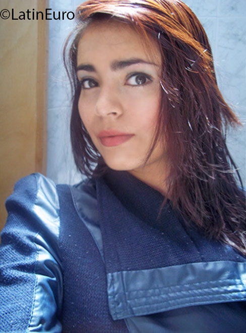 Date this foxy Colombia girl Jessica from santa marta CO18573