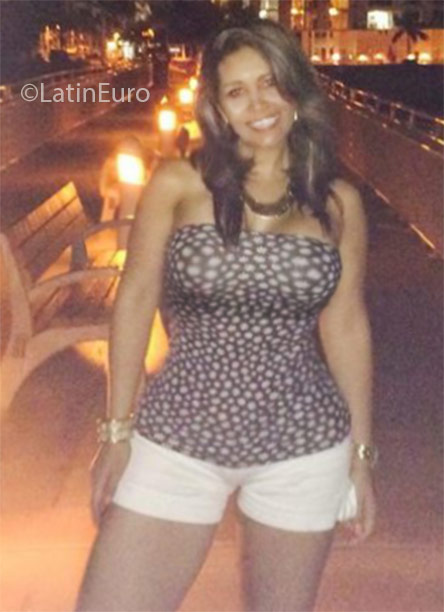Date this cute Colombia girl CaritoCamacho from Bogota CO18581