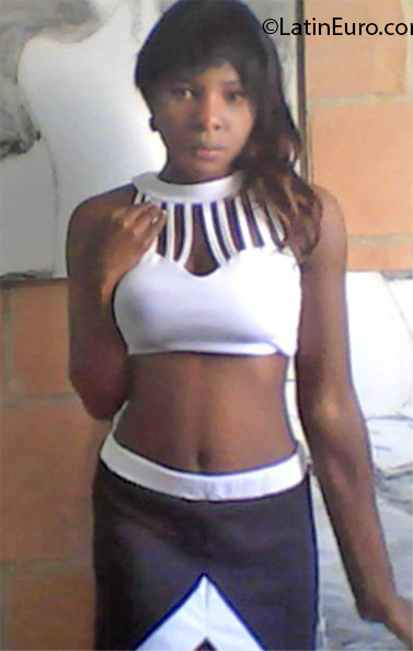 Date this delightful Colombia girl Tatiana from Bogota CO18594