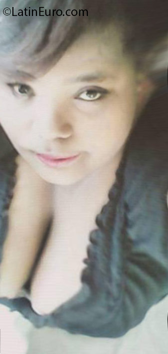 Date this tall Dominican Republic girl Heidi from Santo Domingo DO24775