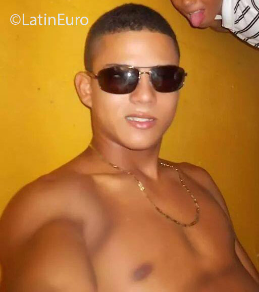 Date this athletic Colombia man Javier from Barranquilla CO18696
