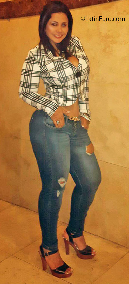 Date this exotic Panama girl Claribel from Panama PA899