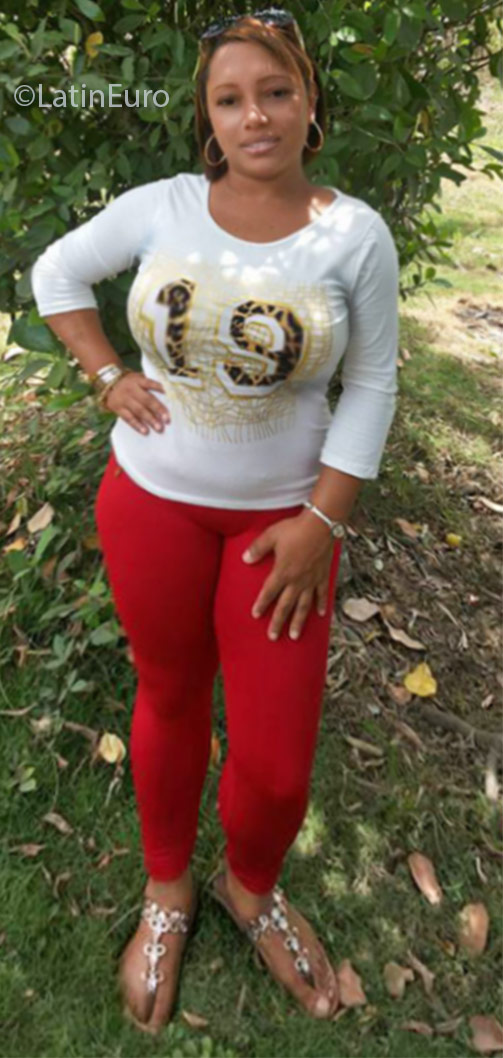 Date this georgeous Panama girl Silla from Panama City PA898