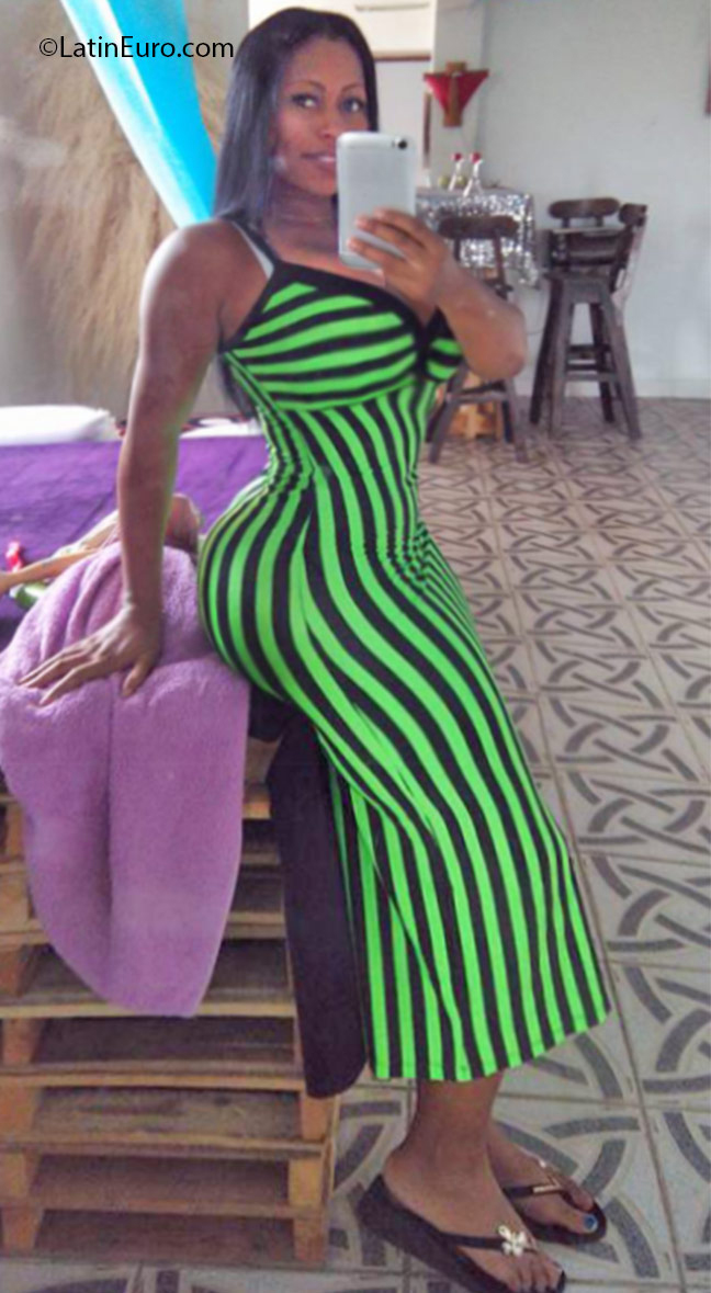 Date this tall Colombia girl Karen from Cali CO18706
