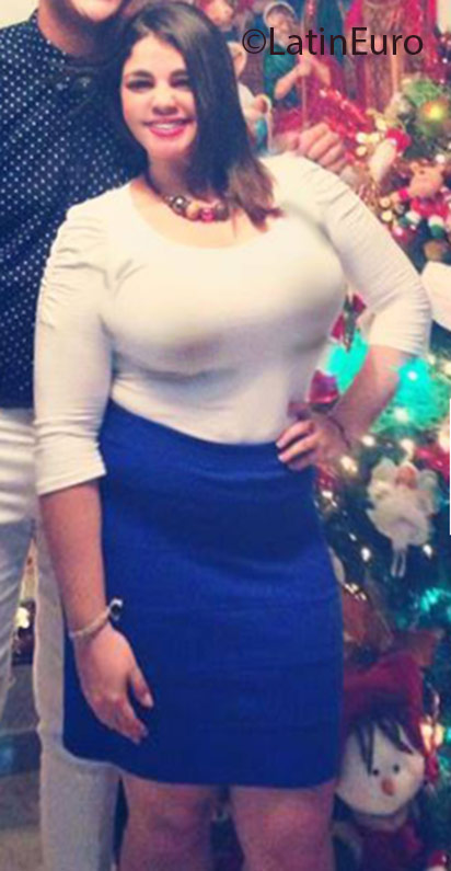 Date this stunning Colombia girl Carolina from Baranquilla CO18782